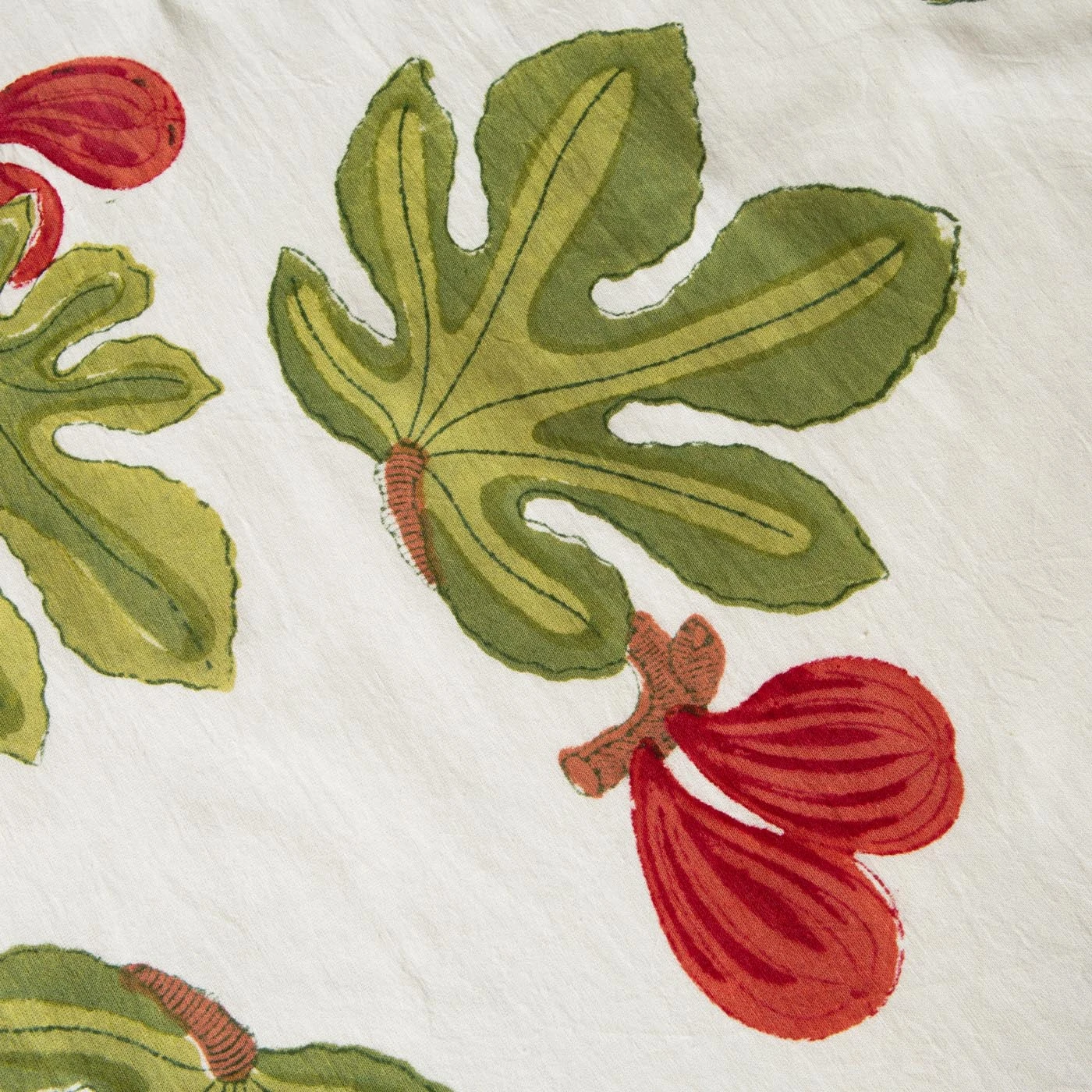 French Tablecloth Fig Red & Green 9 French Tablecloth Fig Red & Green - Image 9