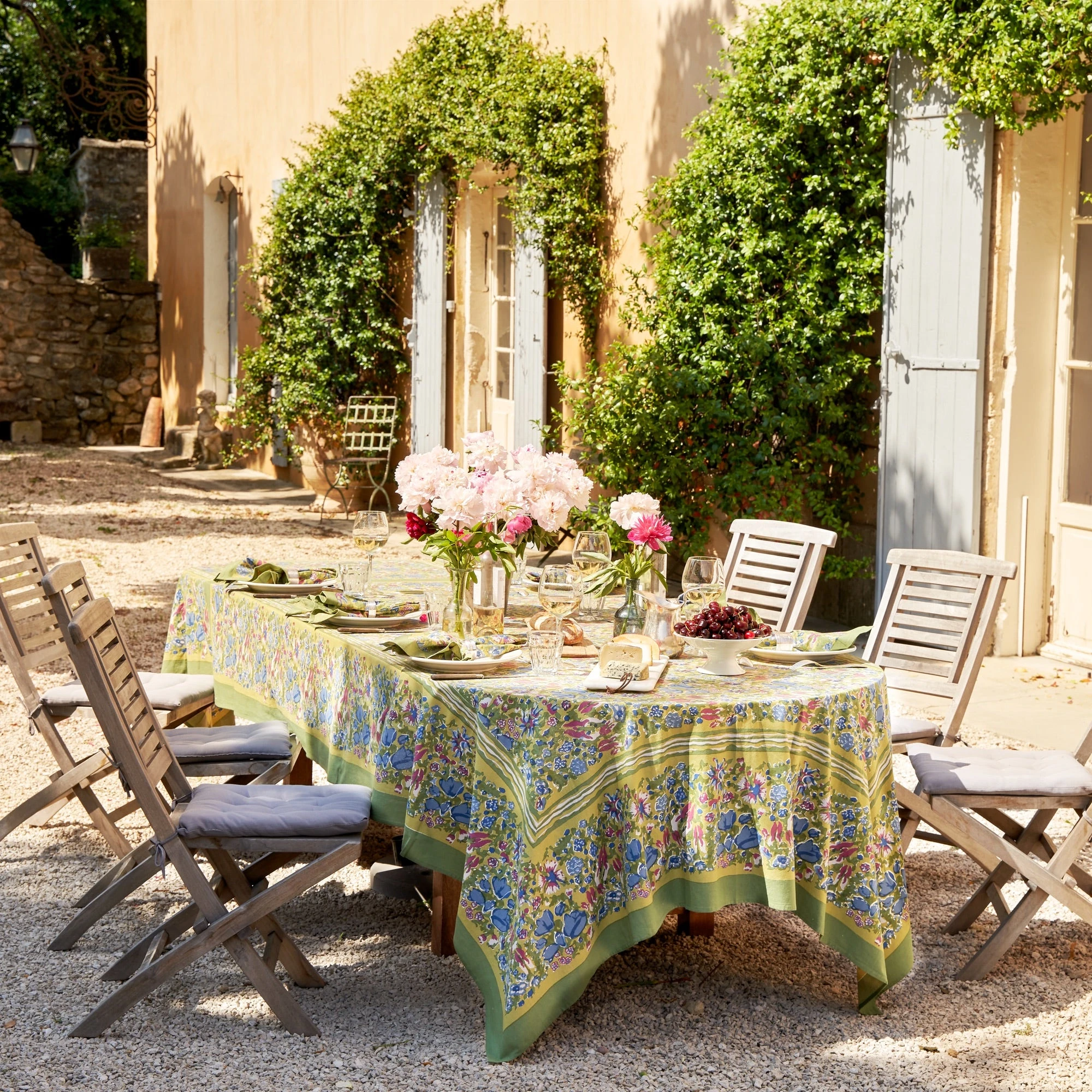 French Tablecloth Jardin Blue & Vert 4 French Tablecloth Jardin Blue & Vert - Image 4