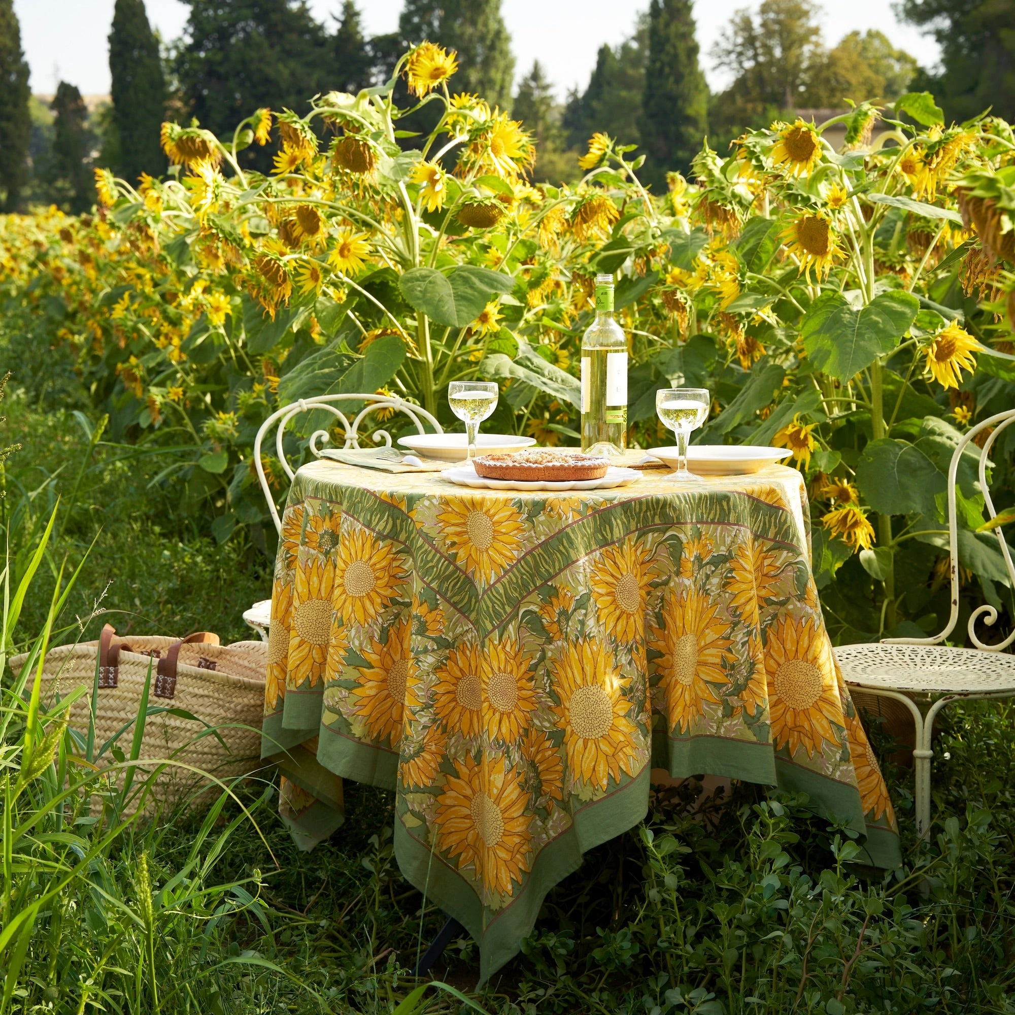 French Tablecloth Sunflower Yellow & Green 2 French Tablecloth Sunflower Yellow & Green - Image 2