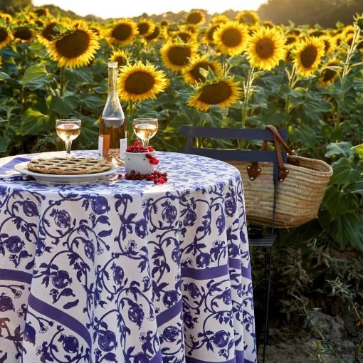 French Tablecloth Granada Violet Bleu 1 French Tablecloth Granada Violet Bleu -table supplies shop DSC03910 0.5x square 1