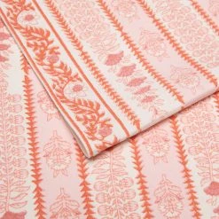 Avignon Runner Pink City -table supplies shop runner1 4