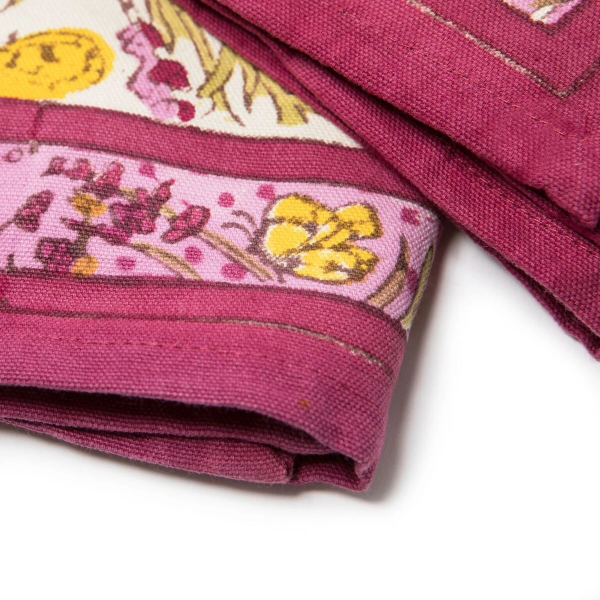 Papillon Tea Towels Rose, Set Of 3 4 Papillon Tea Towels Rose, Set Of 3 - Image 4