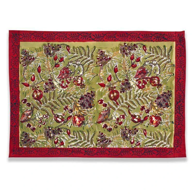 Winter Garden Wreath Placemats Red & Green, Set Of 6 2 Winter Garden Wreath Placemats Red & Green, Set Of 6 - Image 2