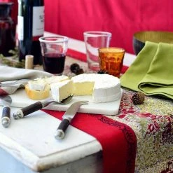 Winter Garden Wreath Runner Red & Green -table supplies shop winter garden wreath runner red green 1